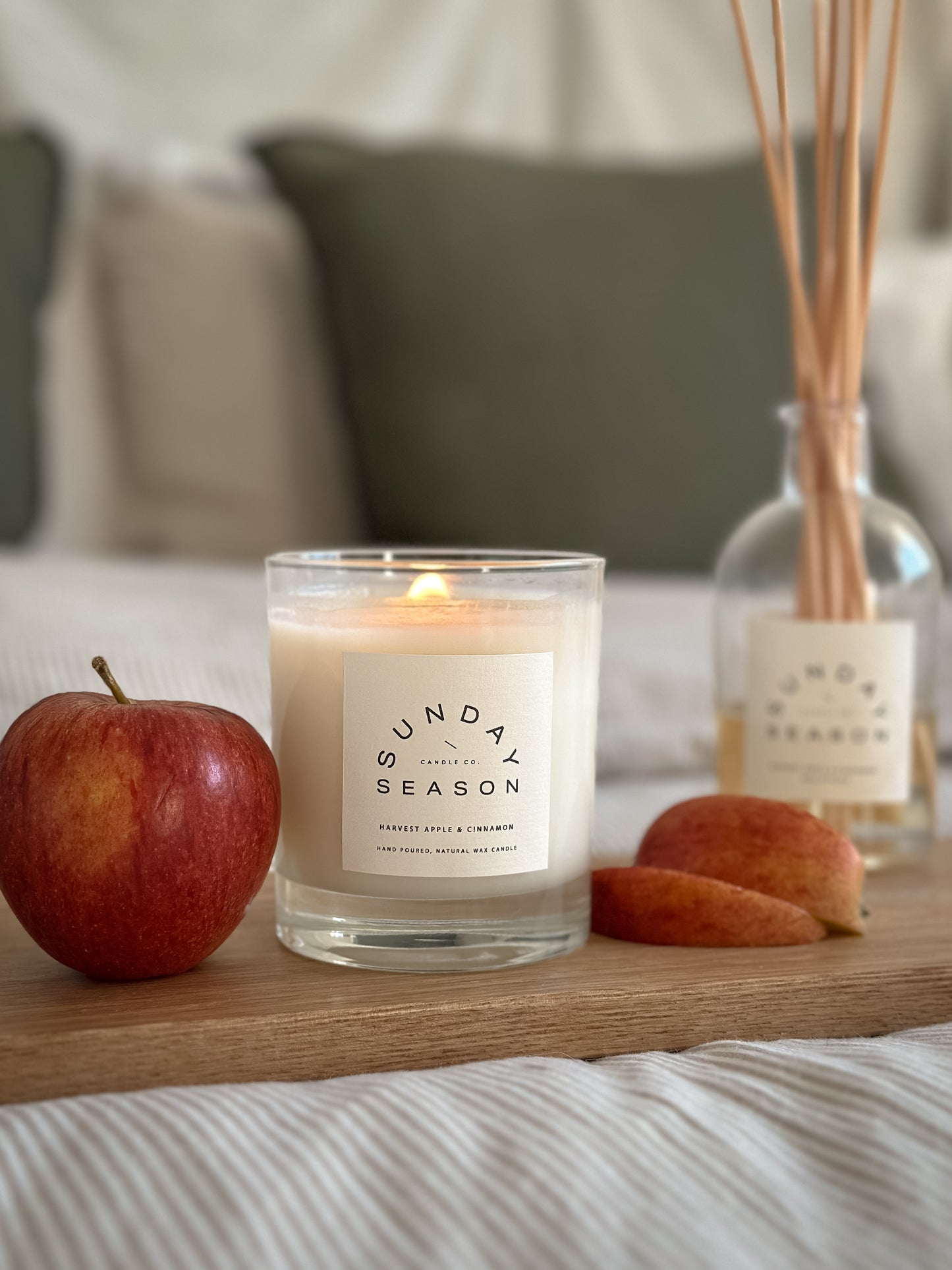 Harvest Apple & Cinnamon Candle