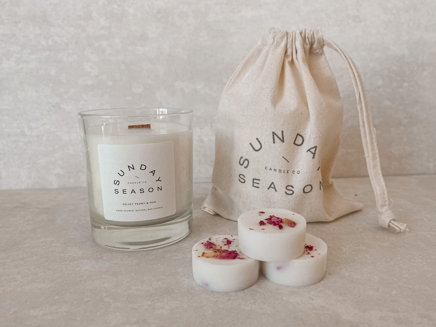 Velvet Peony & Oud Candle